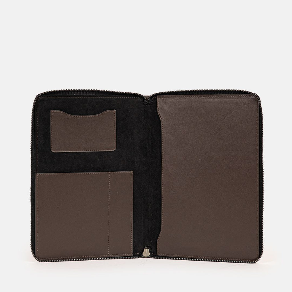 Satori Organiser in Brown, Full-Grain Leather — view 3
