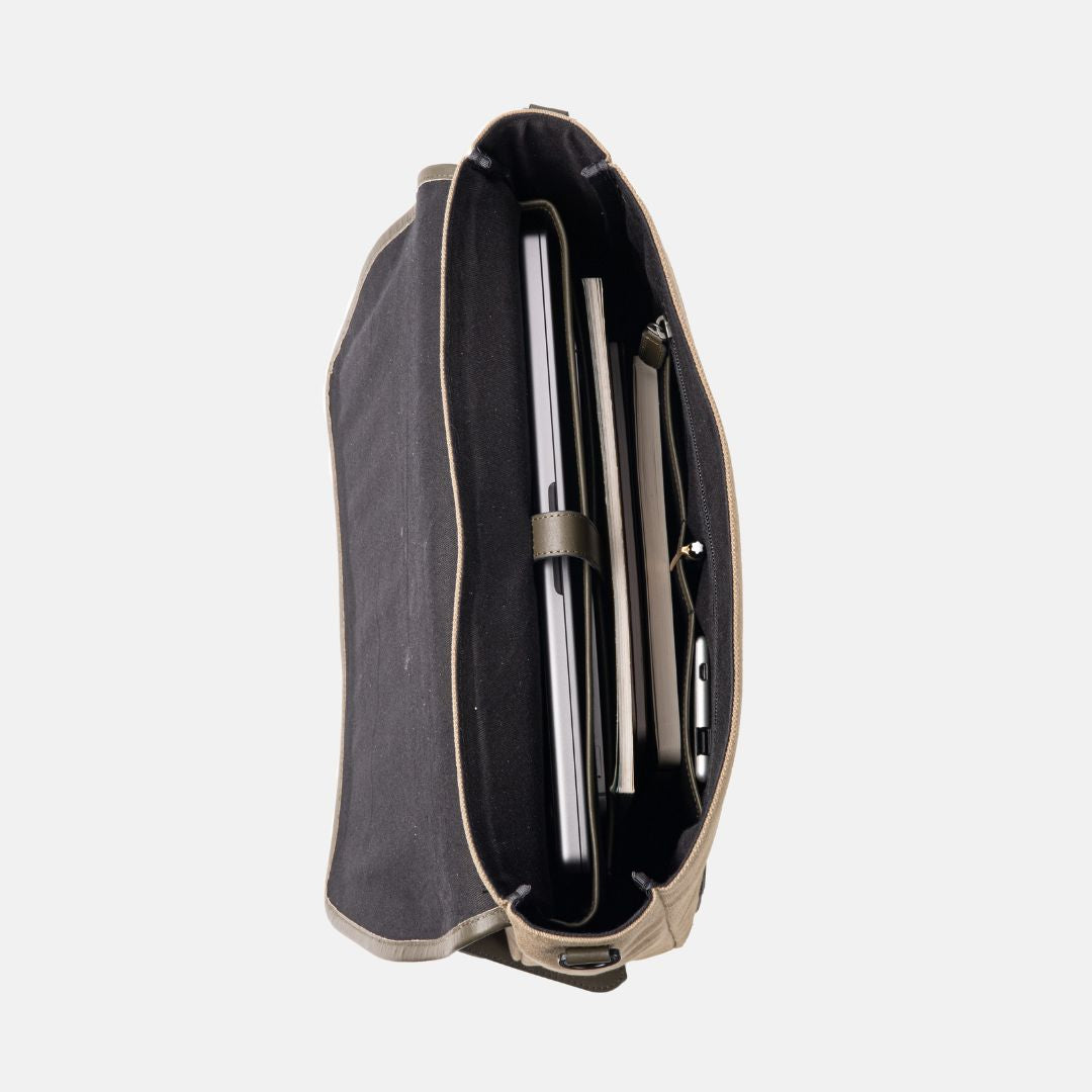 Metro Canvas Messenger Bag