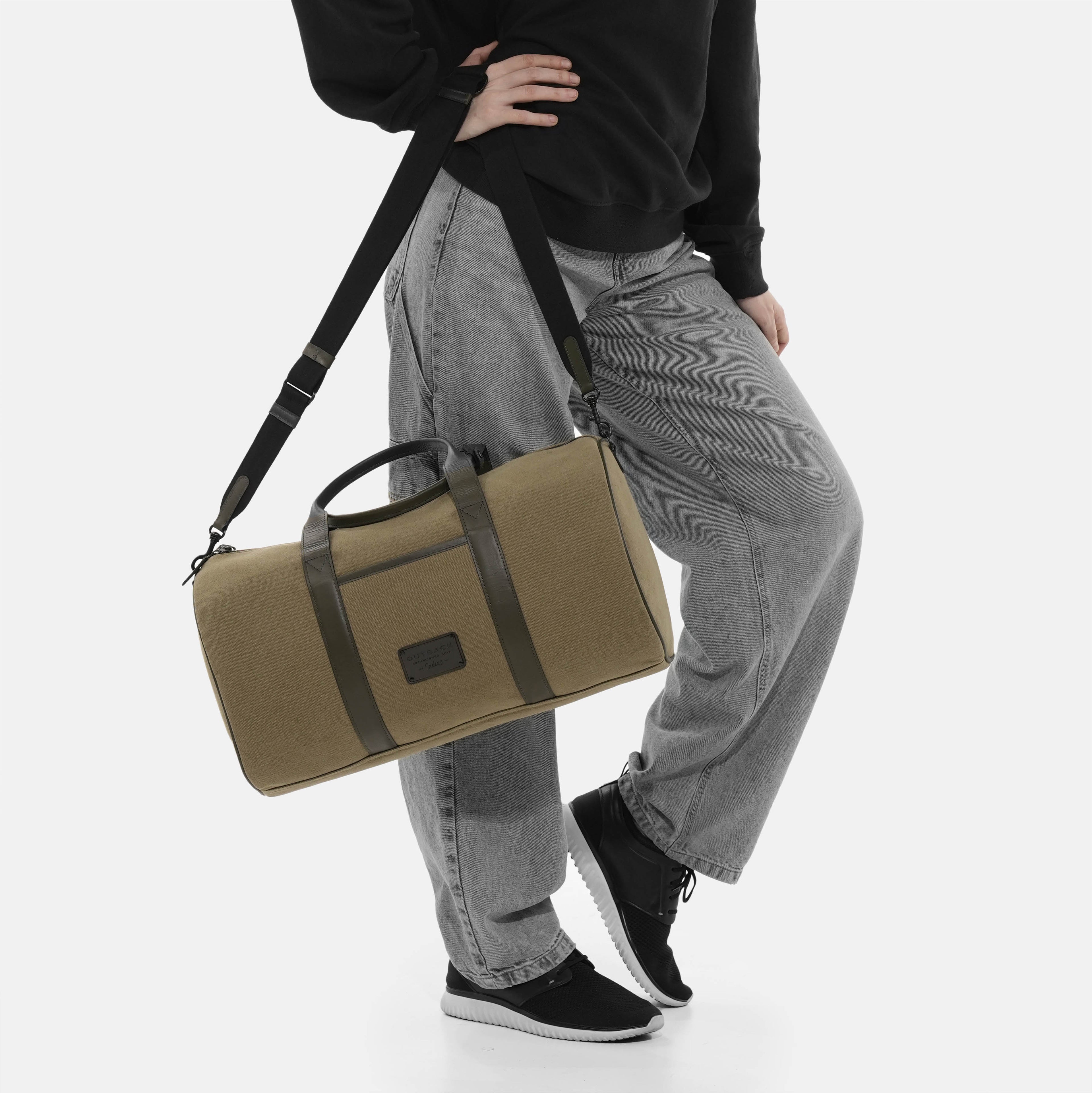 Miami Canvas Gym Bag in Green, Full-Grain Leather & Canvas — view 6