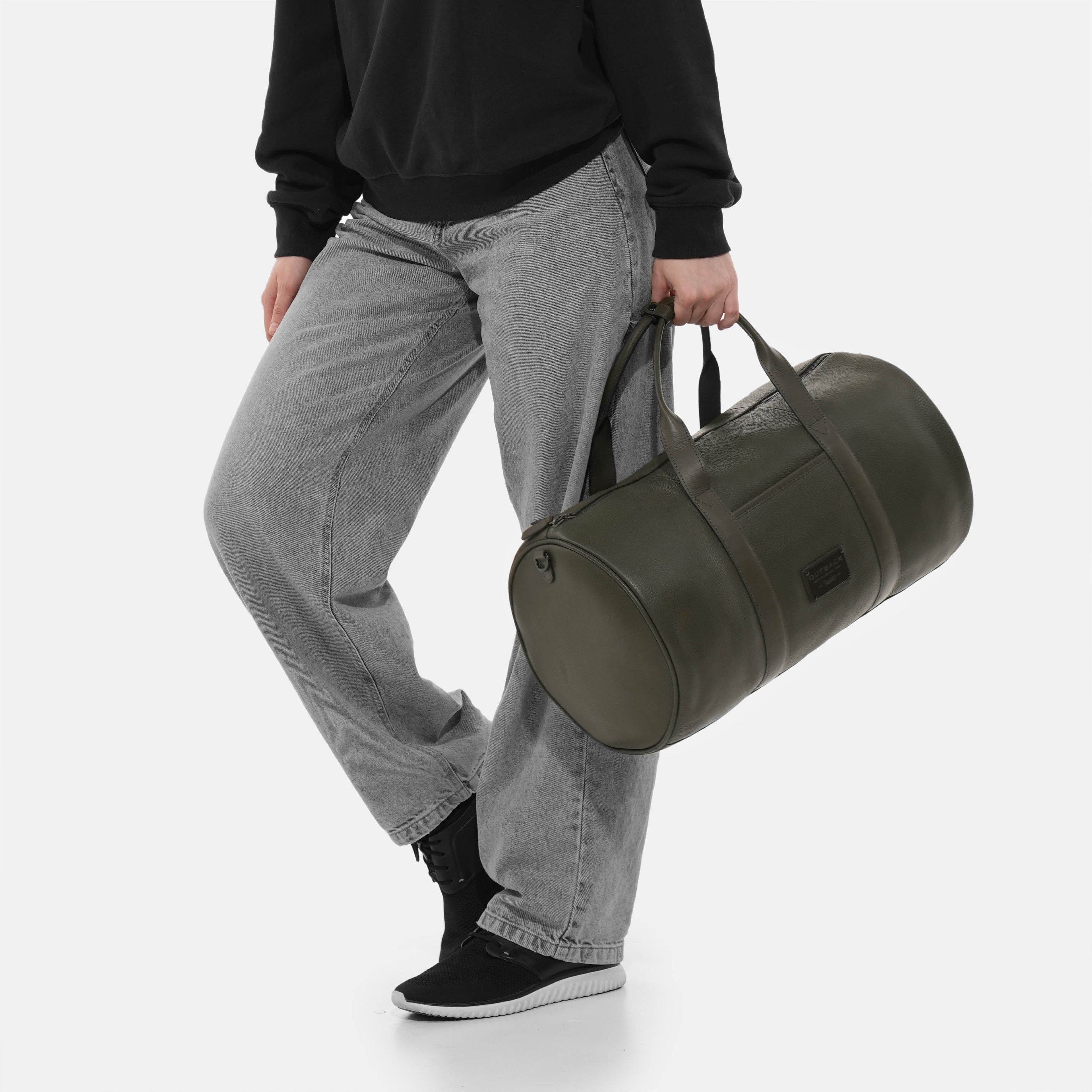 Miami Leather Gym Bag in Olive, Full-Grain Leather — view 6