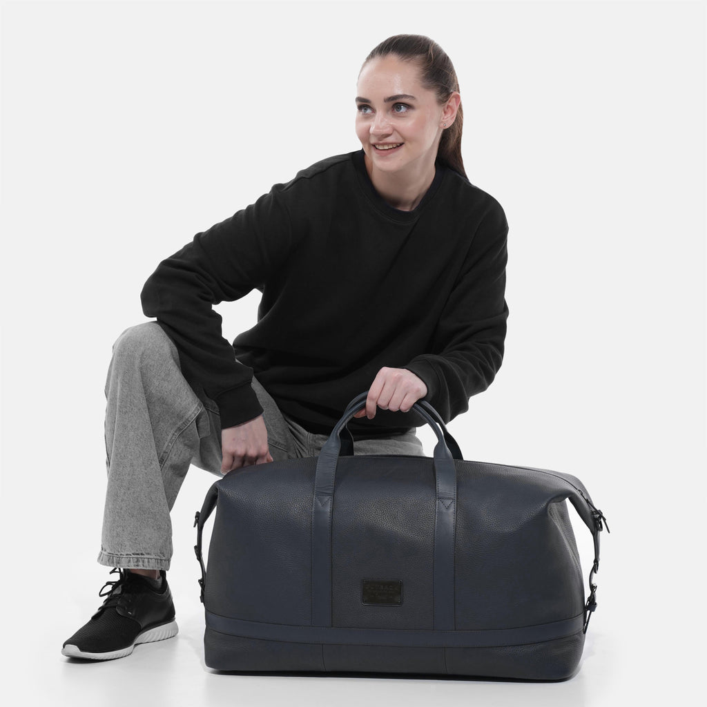 Runway Leather Travel Bag in Navy, Full-Grain Leather — view 8