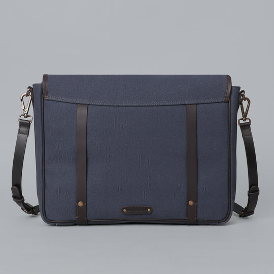 Oslo Canvas Messenger Bag