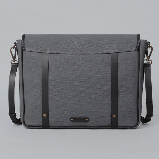 Oslo Canvas Messenger Bag