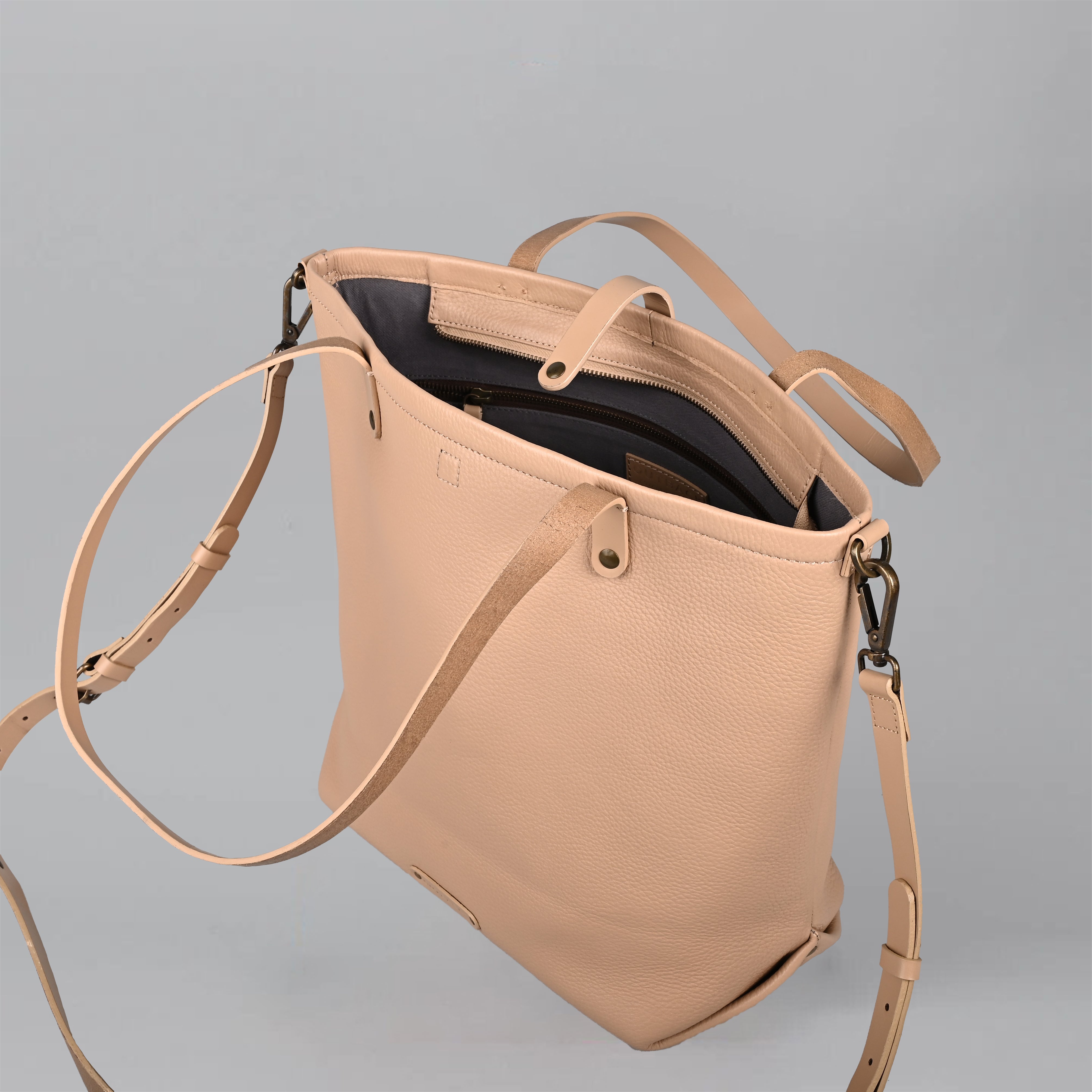 Dublin Leather Tote