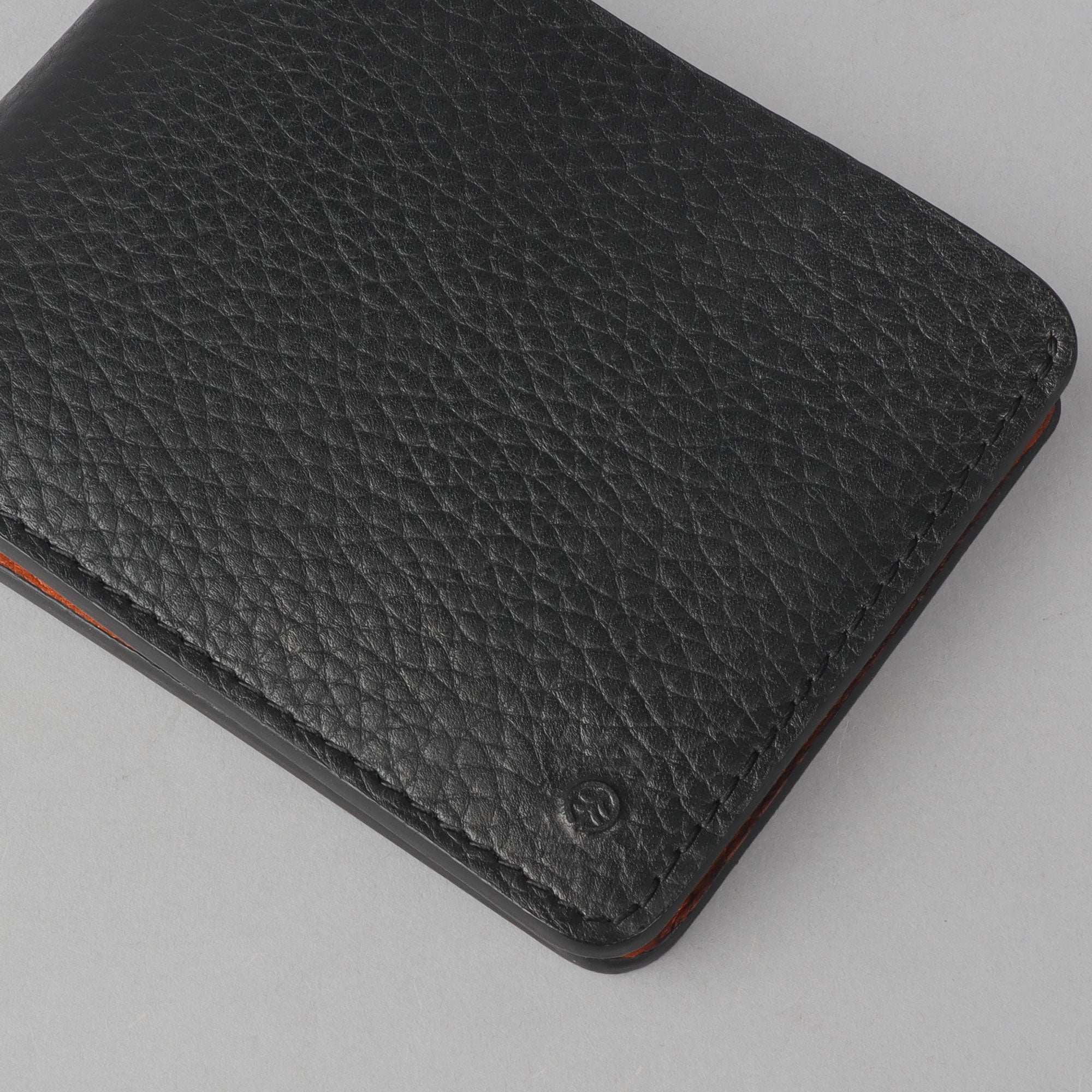 Bi-fold leather wallet for men