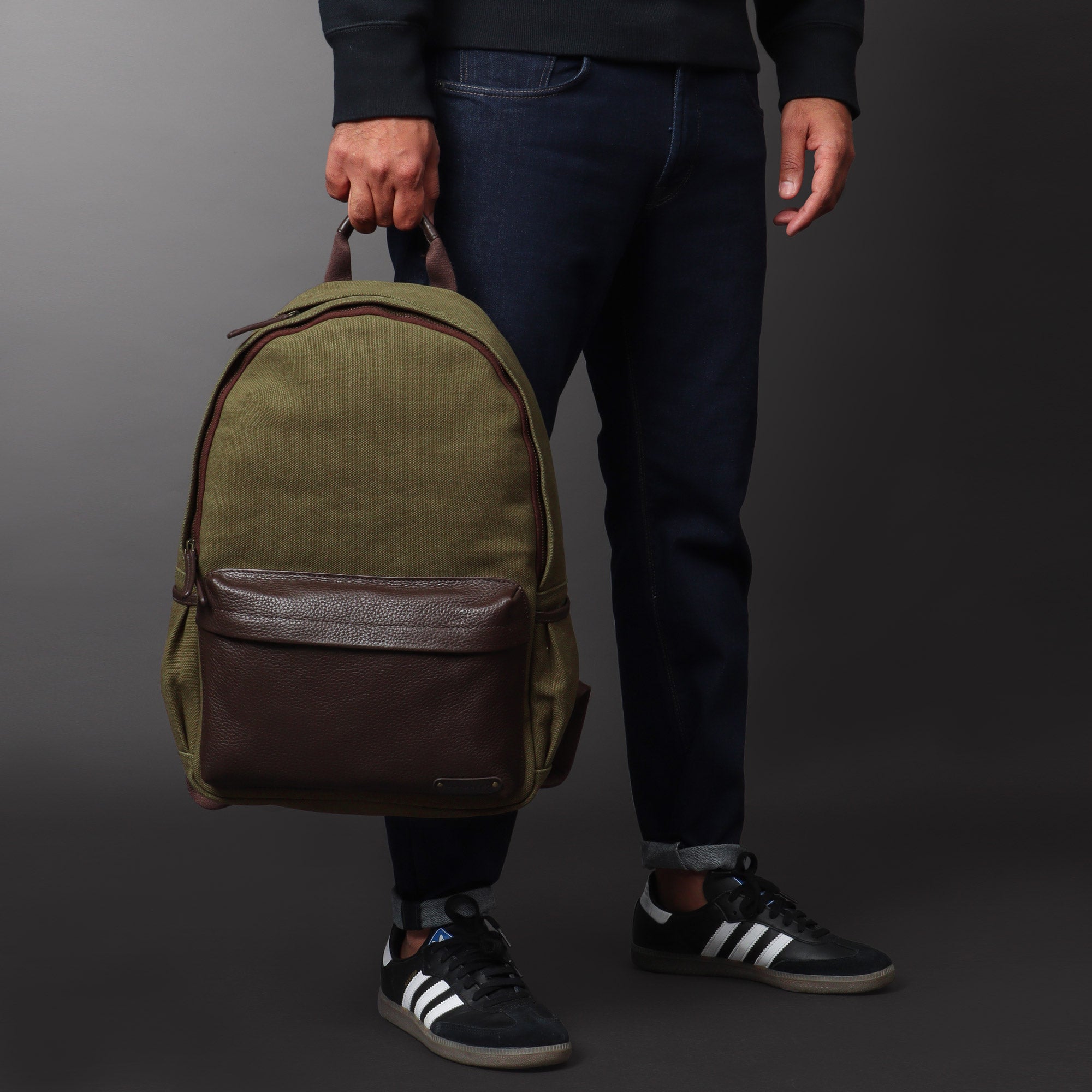 large canvas backpack for travelling