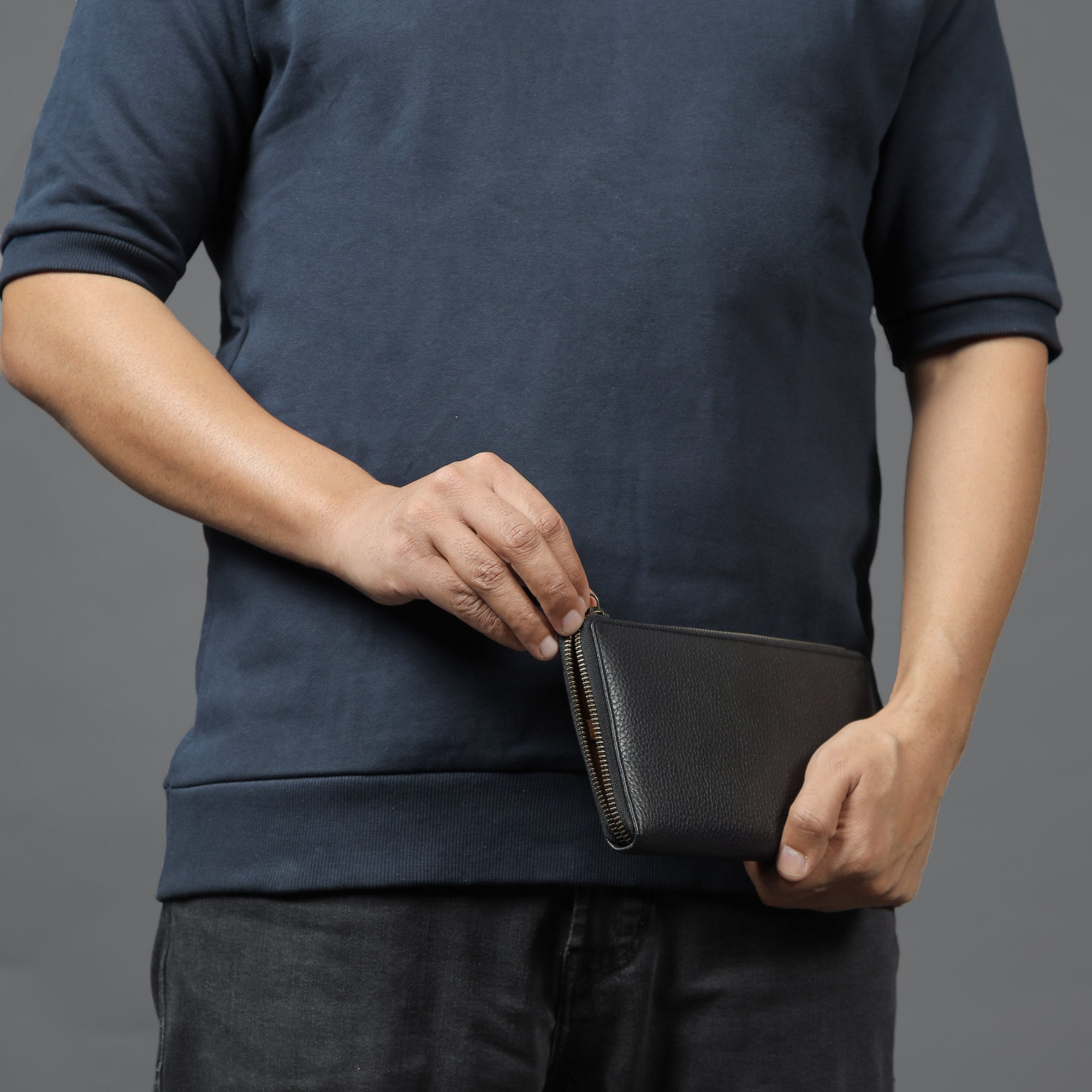 Chequebook leather wallets for men