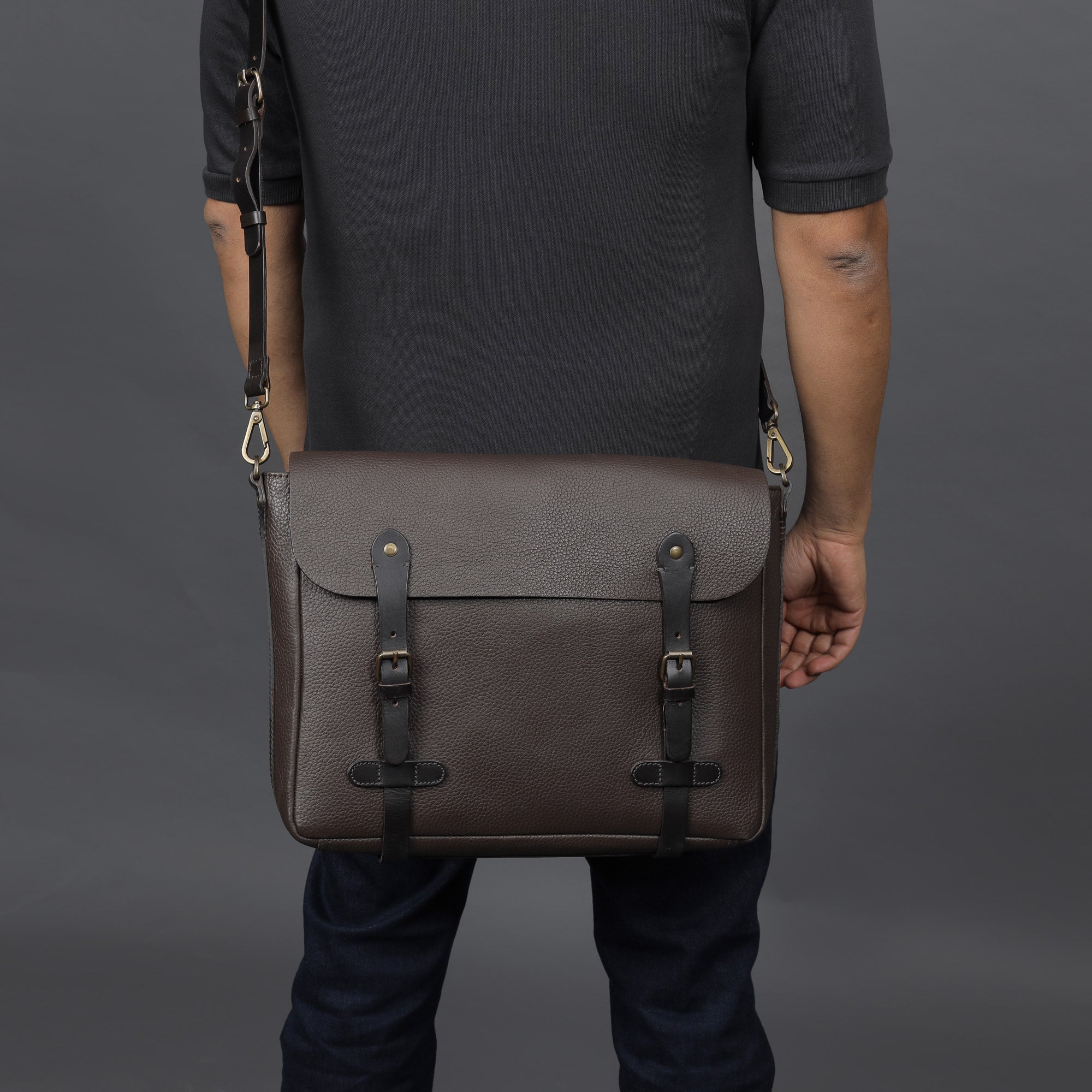 Oslo Leather Messenger Bag