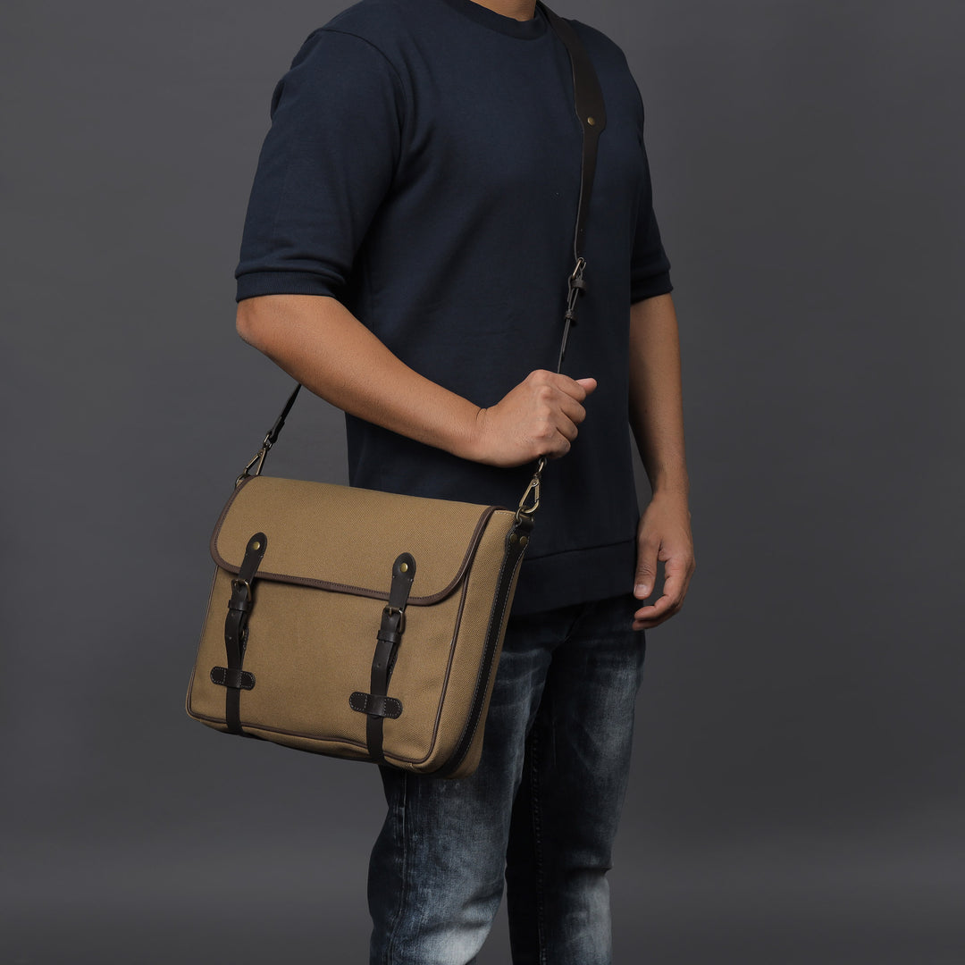 Oslo Canvas Messenger  Bag